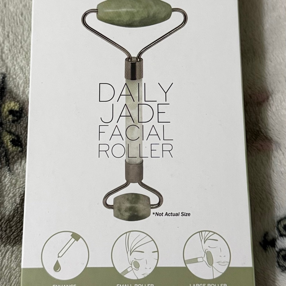 Daily Jade Facial Roller (Real Jade) 💎